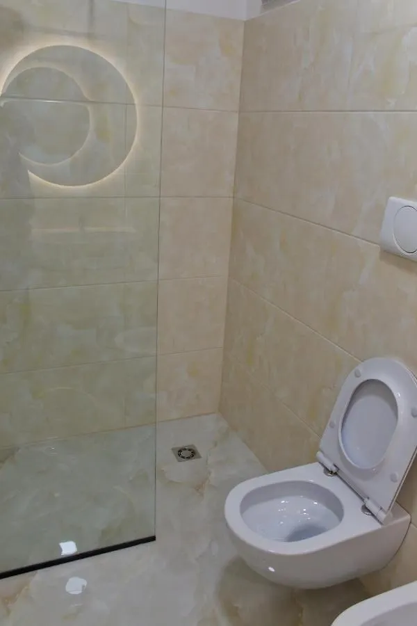 Nos Apartment 1 Shkoder